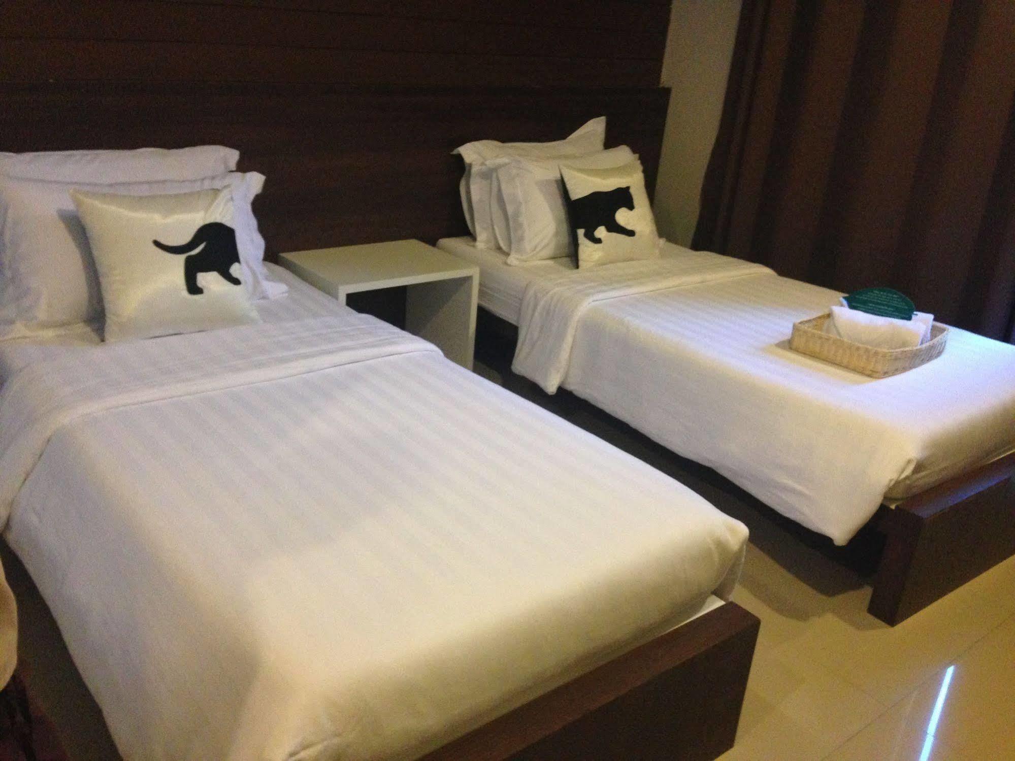 Bed By City Hotel Бангкок Экстерьер фото
